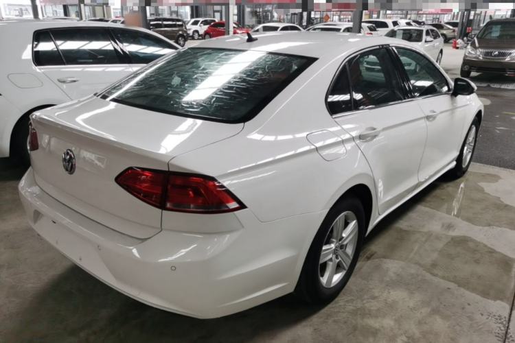 Used Volkswagen Lamando 2017 230TSI DSG Fashion Edition Rear Right 45 Deg