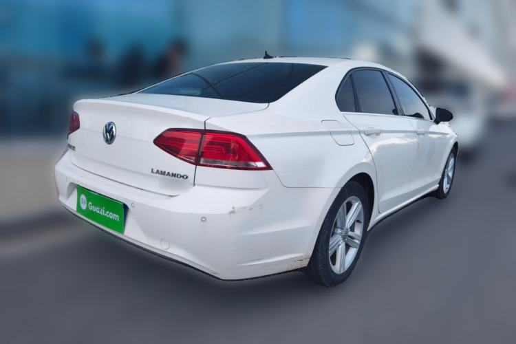 Used Volkswagen Lamando 2017 280TSI DSG Comfort Edition Rear Right 45 Deg