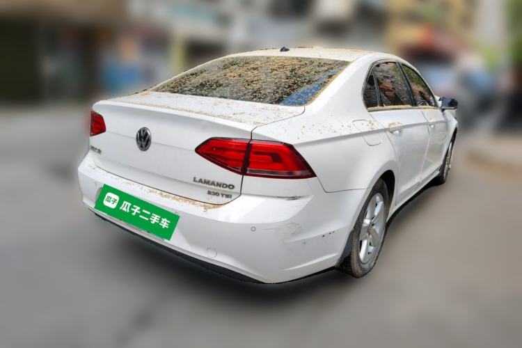 Used Volkswagen Lamando 2017 230TSI DSG Fashion Edition Rear Right 45 Deg