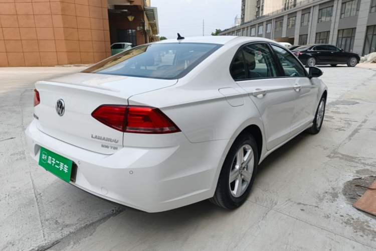 Used Volkswagen Lamando 2017 230TSI DSG Fashion Edition Rear Right 45 Deg