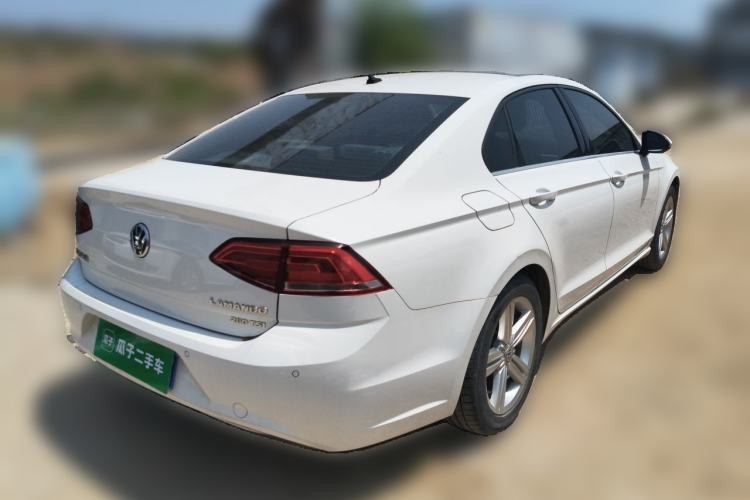 Used Volkswagen Lamando 2017 280TSI DSG Comfort Edition Rear Right 45 Deg