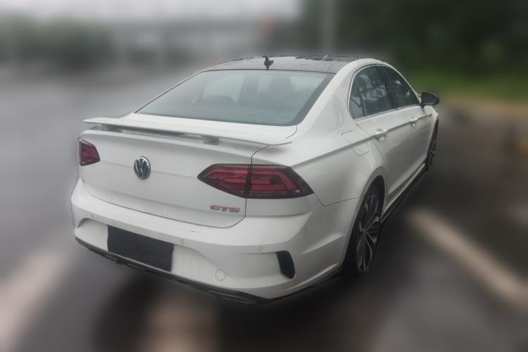 Used Volkswagen Lamando 2017 2.0T GTS Rear Right 45 Deg