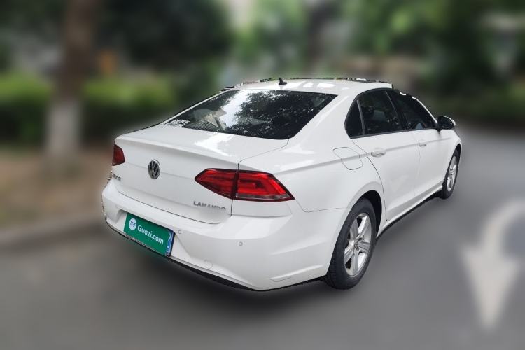 Used Volkswagen Lamando 2017 230TSI DSG Fashion Edition Rear Right 45 Deg