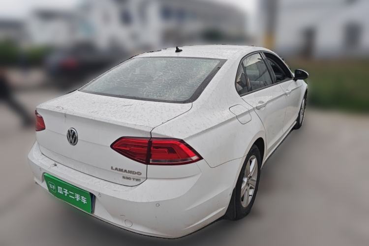Used Volkswagen Lamando 2017 230TSI DSG Fashion Edition Rear Right 45 Deg