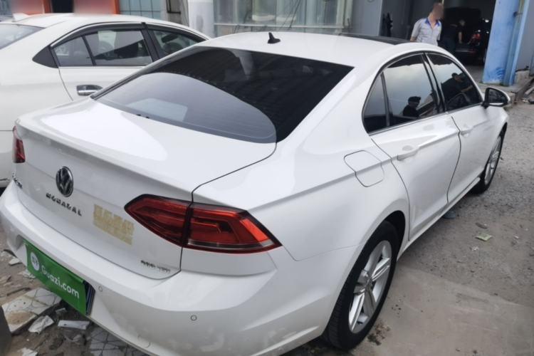 Used Volkswagen Lamando 2017 280TSI DSG Comfort Edition Rear Right 45 Deg