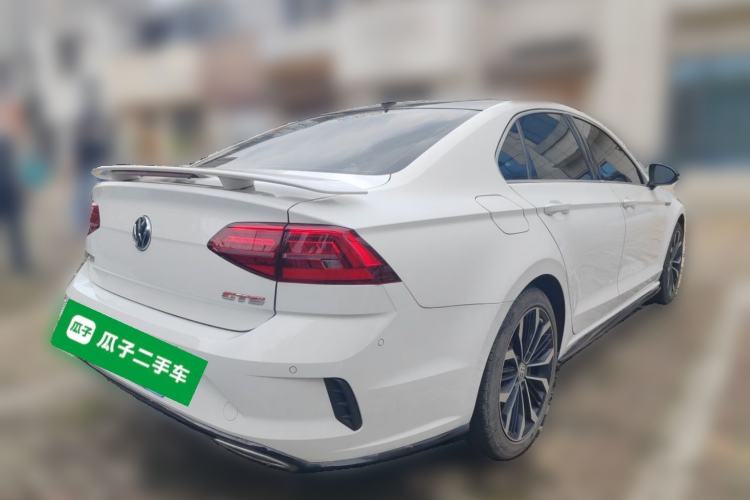 Used Volkswagen Lamando 2017 2.0T GTS Rear Right 45 Deg
