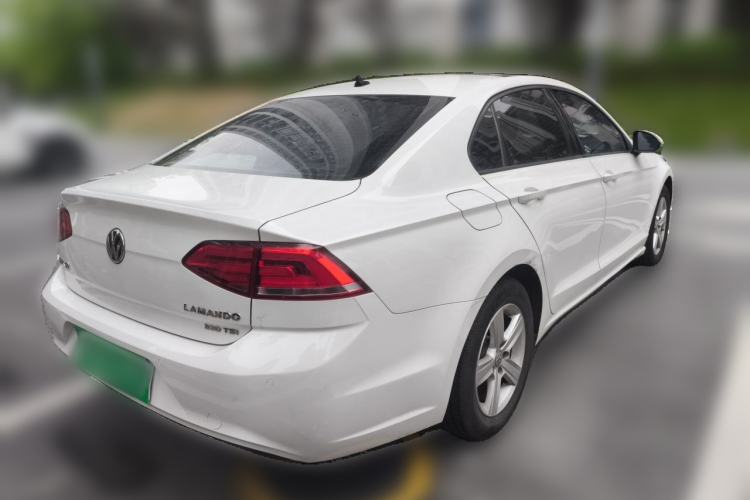 Used Volkswagen Lamando 2017 230TSI DSG Fashion Edition Rear Right 45 Deg