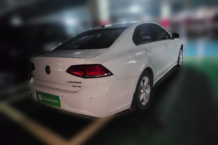 Used Volkswagen Lamando 2017 230TSI DSG Fashion Edition Rear Right 45 Deg