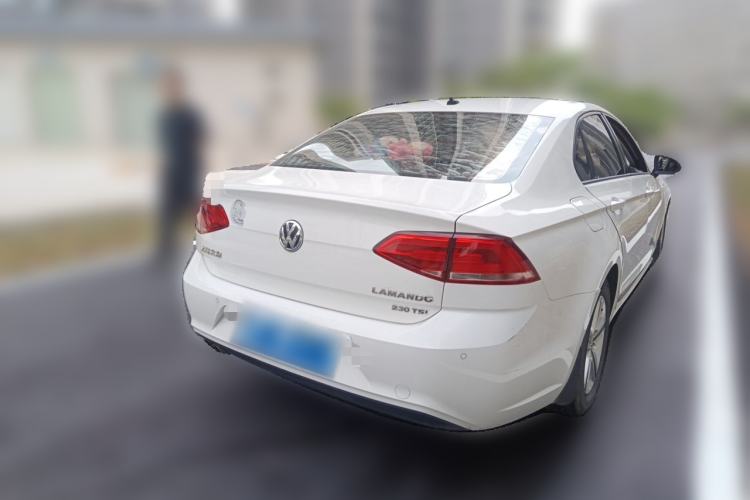 Used Volkswagen Lamando 2017 230TSI DSG Fashion Edition Rear Right 45 Deg