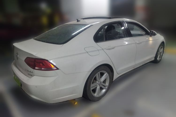 Used Volkswagen Lamando 2017 280TSI DSG Comfort Edition Rear Right 45 Deg