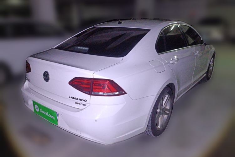 Used Volkswagen Lamando 2017 280TSI DSG Comfort Edition Rear Right 45 Deg