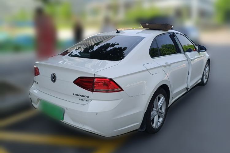 Used Volkswagen Lamando 2017 280TSI DSG Comfort Edition Rear Right 45 Deg