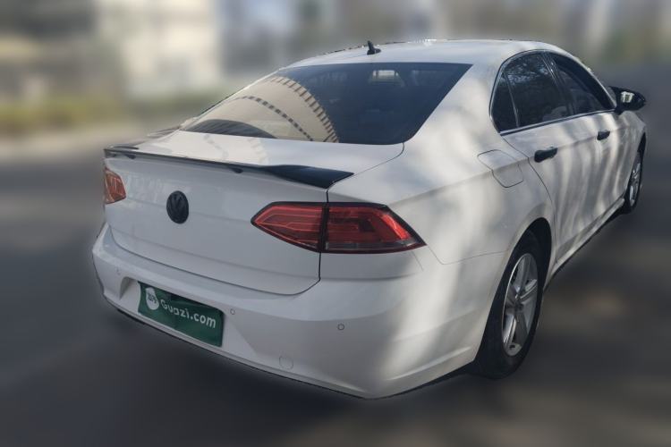 Used Volkswagen Lamando 2017 230TSI DSG Fashion Edition Rear Right 45 Deg
