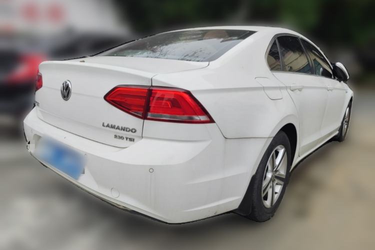 Used Volkswagen Lamando 2017 230TSI DSG Fashion Edition Rear Right 45 Deg