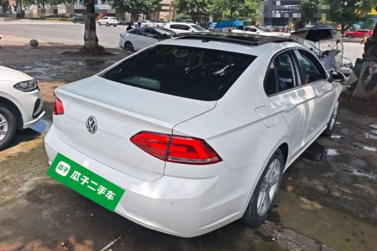 Used Volkswagen Lamando 2017 280TSI DSG Comfort Edition Rear Right 45 Deg