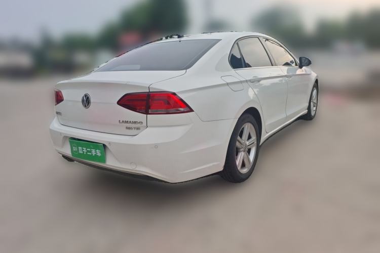 Used Volkswagen Lamando 2017 280TSI DSG Comfort Edition Rear Right 45 Deg