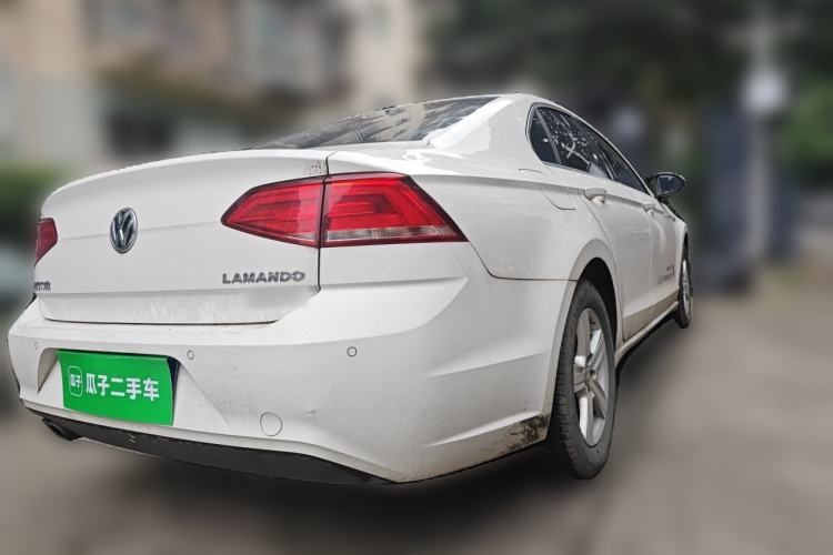 Used Volkswagen Lamando 2017 230TSI Manual Trend Edition Rear Right 45 Deg