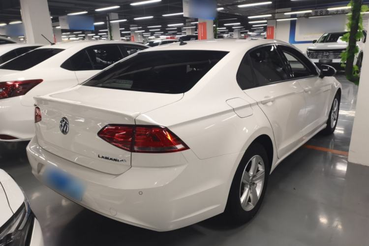 Used Volkswagen Lamando 2017 230TSI DSG Fashion Edition Rear Right 45 Deg