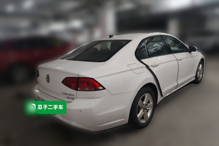 Used Volkswagen Lamando 2017 230TSI DSG Fashion Edition Rear Right 45 Deg