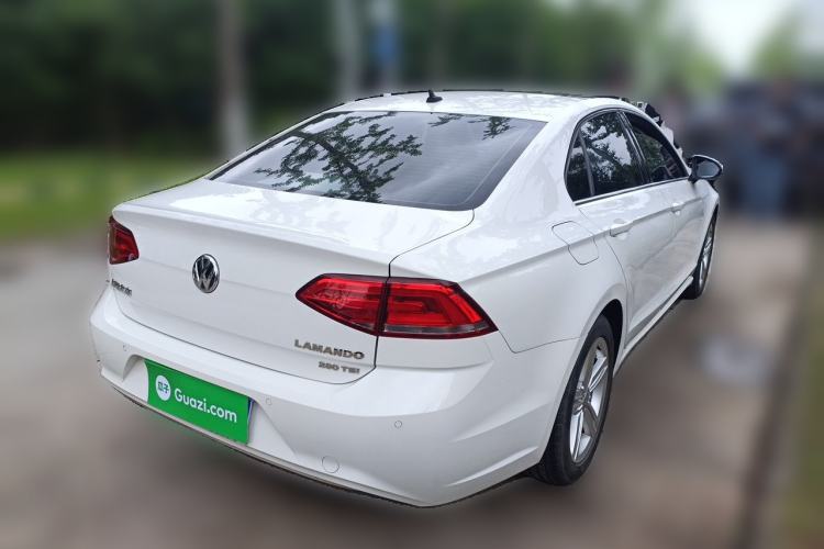 Used Volkswagen Lamando 2017 280TSI DSG Comfort Edition Rear Right 45 Deg