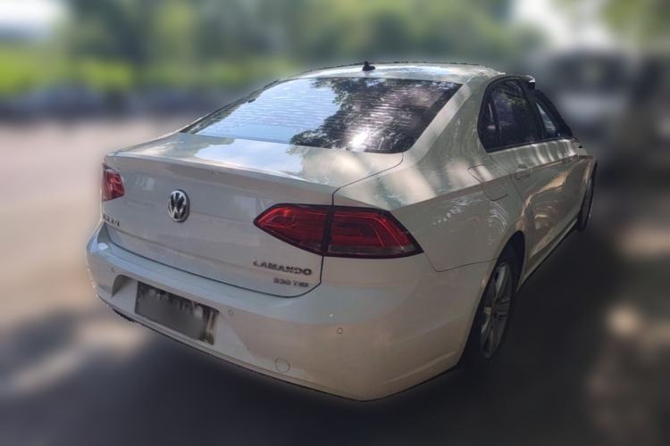 Used Volkswagen Lamando 2017 230TSI DSG Fashion Edition Rear Right 45 Deg