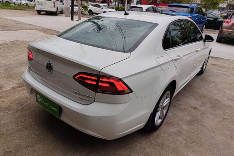 Used Volkswagen Lamando 2017 280TSI DSG Comfort Edition Rear Right 45 Deg