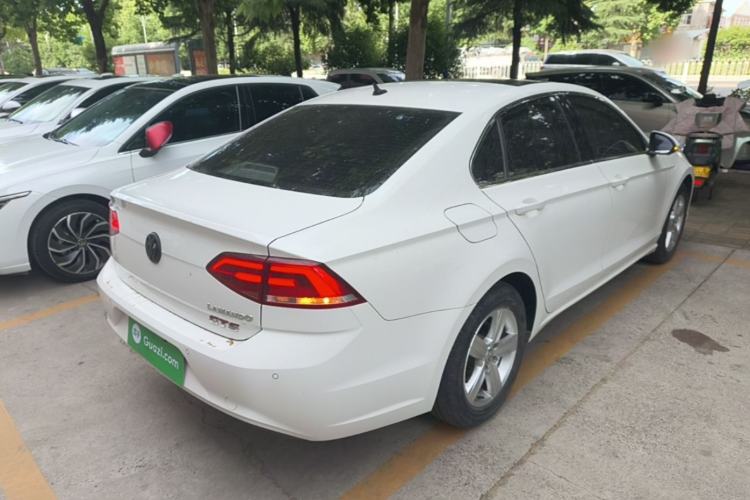 Used Volkswagen Lamando 2017 230TSI DSG Fashion Edition Rear Right 45 Deg