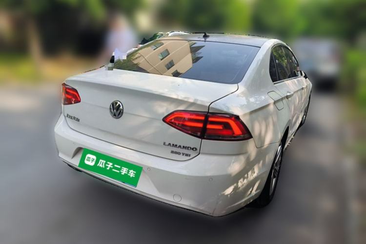 Used Volkswagen Lamando 2017 280TSI DSG Comfort Edition Rear Right 45 Deg