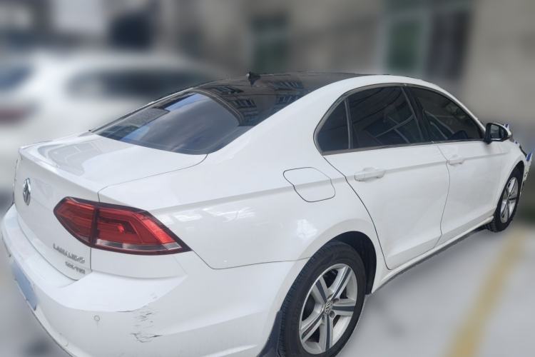 Used Volkswagen Lamando 2017 230TSI DSG Fashion Edition Rear Right 45 Deg