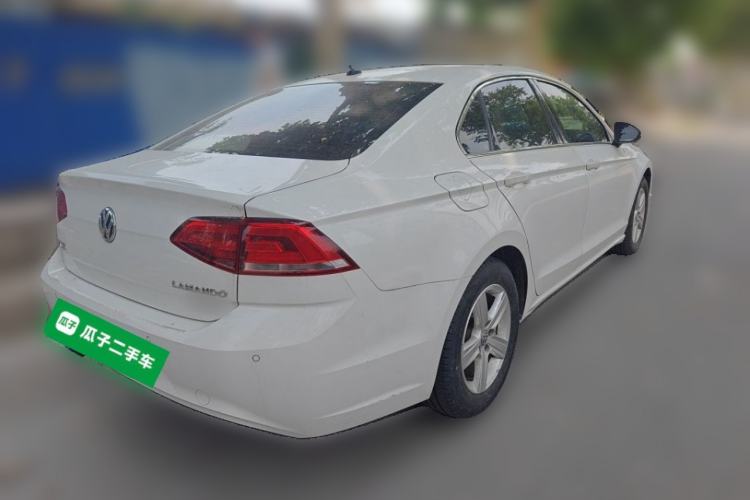 Used Volkswagen Lamando 2017 230TSI DSG Fashion Edition Rear Right 45 Deg