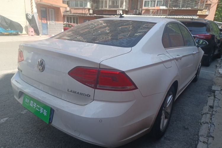 Used Volkswagen Lamando 2017 280TSI DSG Comfort Edition Rear Right 45 Deg