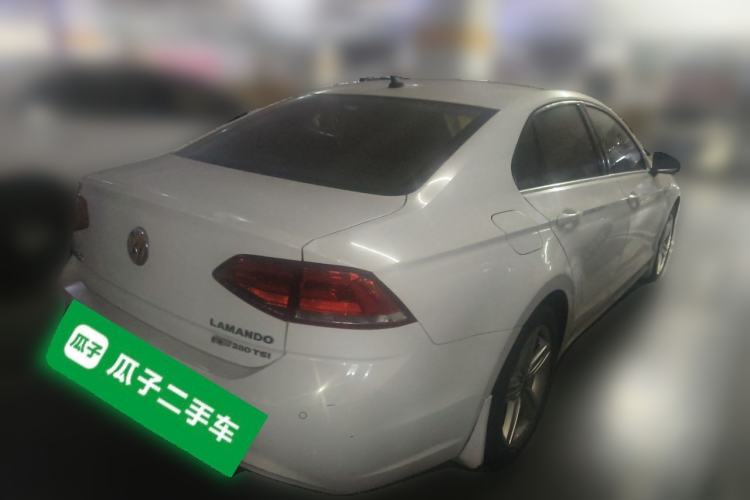 Used Volkswagen Lamando 2017 280TSI DSG Comfort Edition Rear Right 45 Deg
