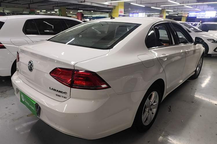 Used Volkswagen Lamando 2017 230TSI DSG Fashion Edition Rear Right 45 Deg
