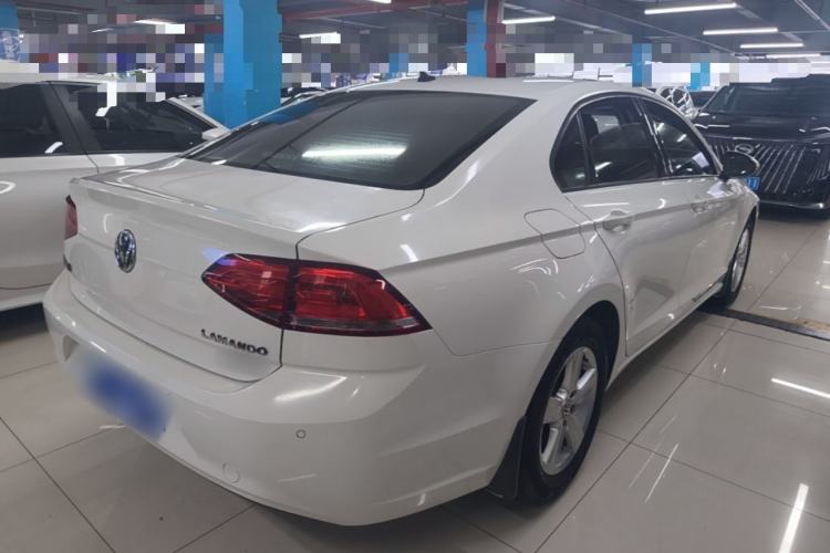 Used Volkswagen Lamando 2017 230TSI DSG Fashion Edition Rear Right 45 Deg