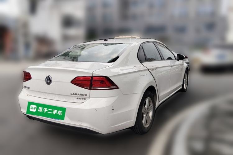 Used Volkswagen Lamando 2017 230TSI DSG Fashion Edition Rear Right 45 Deg