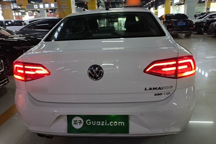 Used Volkswagen Lamando 2017 280TSI DSG Comfort Edition Rear