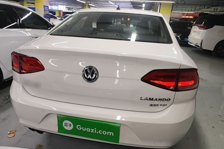 Used Volkswagen Lamando 2017 230TSI DSG Fashion Edition Rear