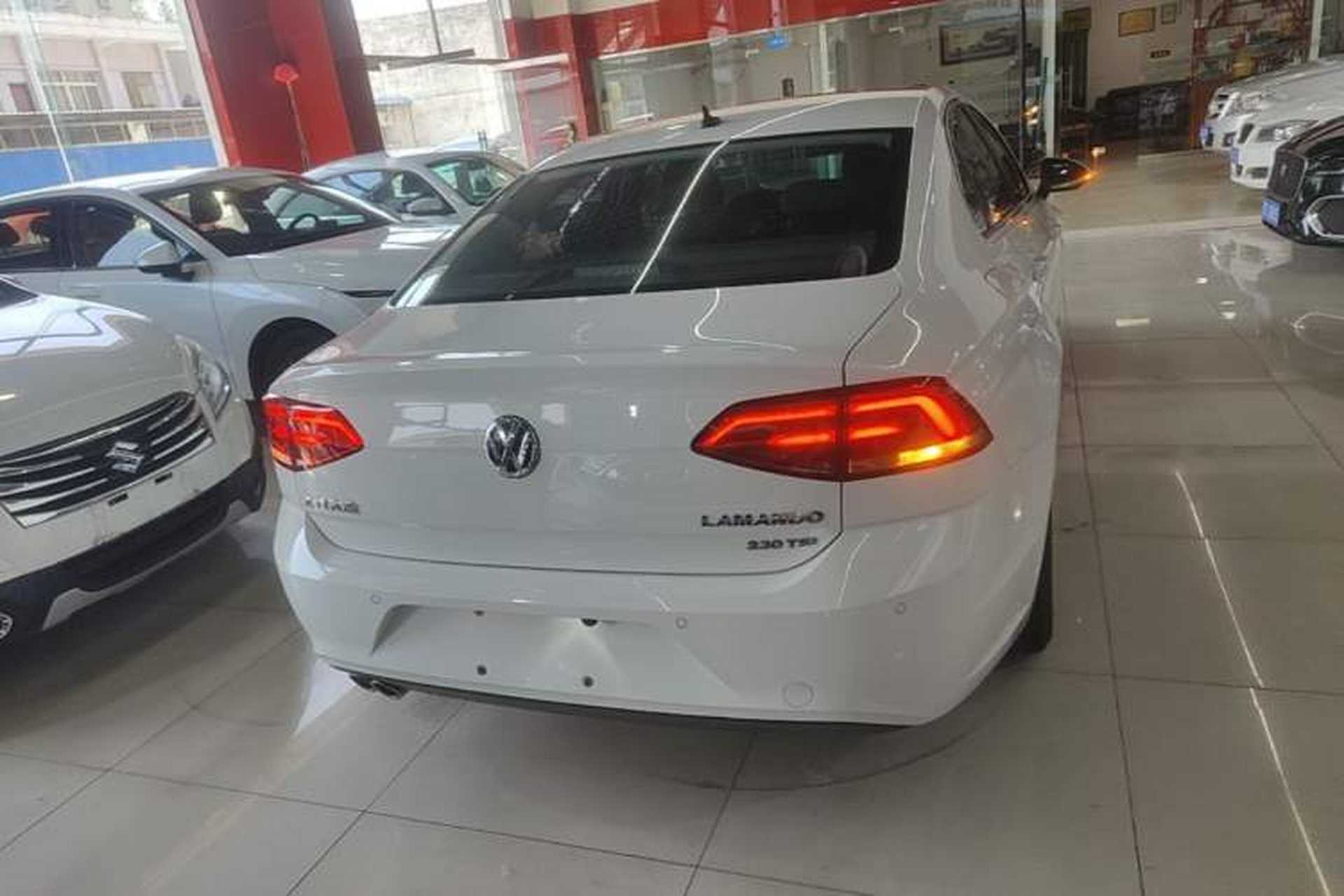 Used Volkswagen Lamando 2017 230TSI DSG Fashion Edition Rear