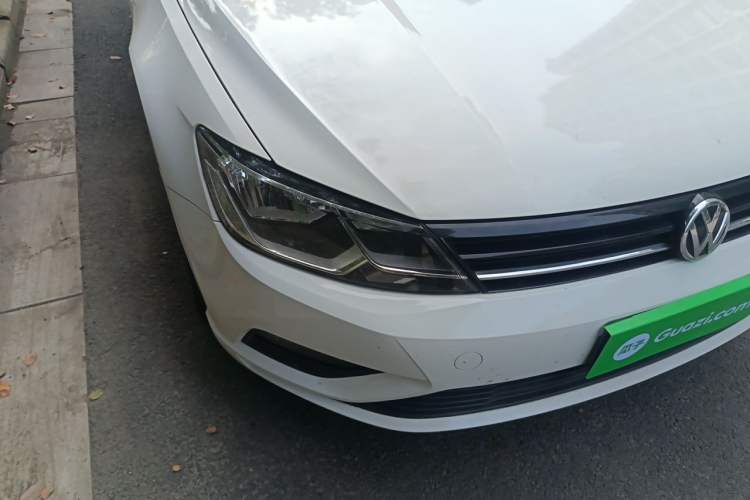 Used Volkswagen Lamando 2017 230TSI DSG Fashion Edition Right Front Headlight