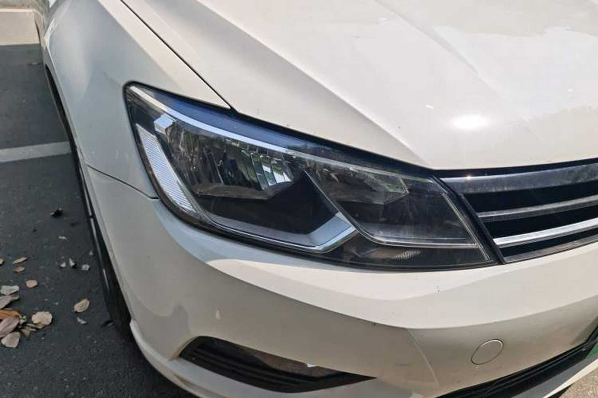 Used Volkswagen Lamando 2017 230TSI DSG Fashion Edition Right Front Headlight