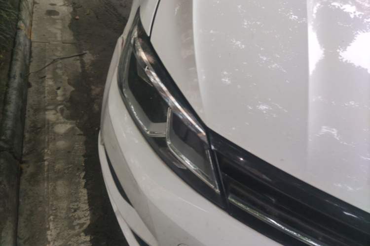 Used Volkswagen Lamando 2017 230TSI DSG Fashion Edition Right Front Headlight