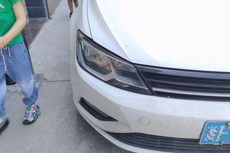 Used Volkswagen Lamando 2017 230TSI DSG Fashion Edition Right Front Headlight