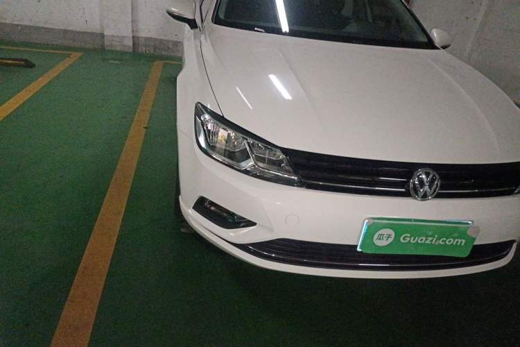 Used Volkswagen Lamando 2017 280TSI DSG Comfort Edition Right Front Headlight