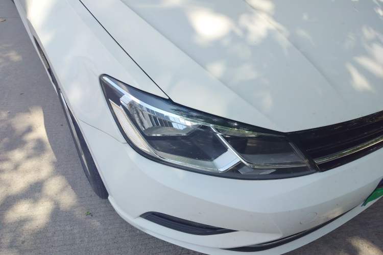 Used Volkswagen Lamando 2017 230TSI DSG Fashion Edition Right Front Headlight
