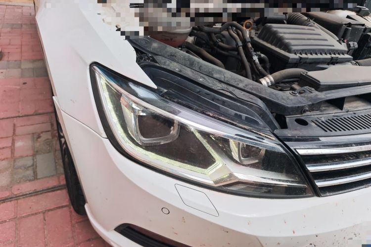 Used Volkswagen Lamando 2017 280TSI DSG Luxury Edition Right Front Headlight