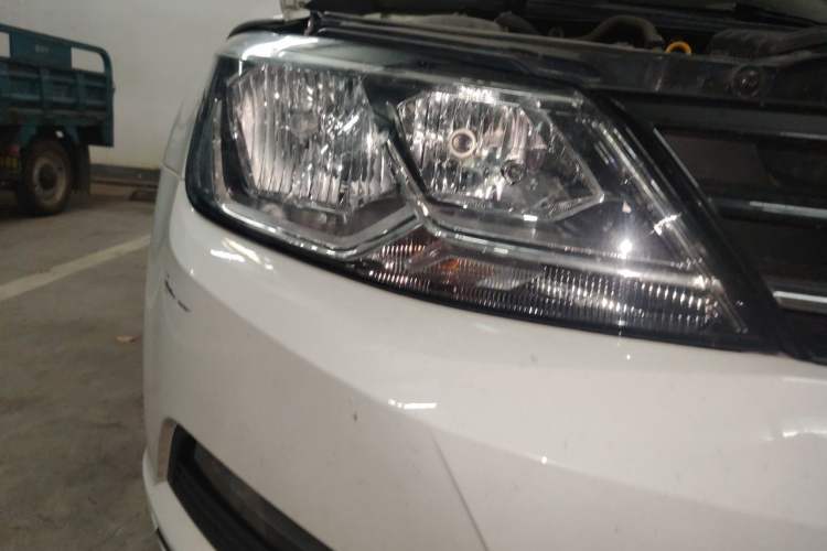 Used Volkswagen Lamando 2017 230TSI DSG Fashion Edition Right Front Headlight