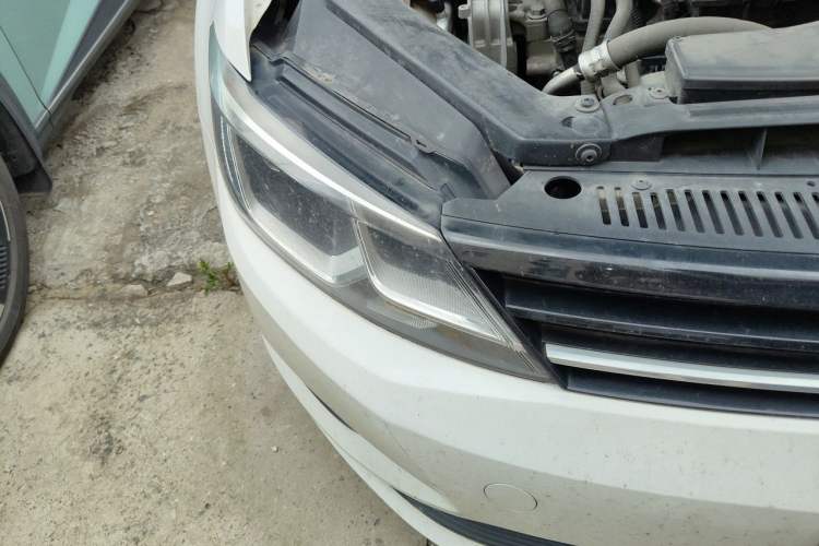 Used Volkswagen Lamando 2017 230TSI DSG Fashion Edition Right Front Headlight