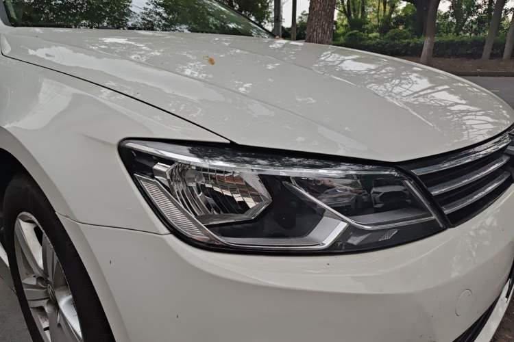 Used Volkswagen Lamando 2017 230TSI DSG Fashion Edition Right Front Headlight