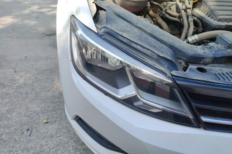 Used Volkswagen Lamando 2017 230TSI DSG Fashion Edition Right Front Headlight