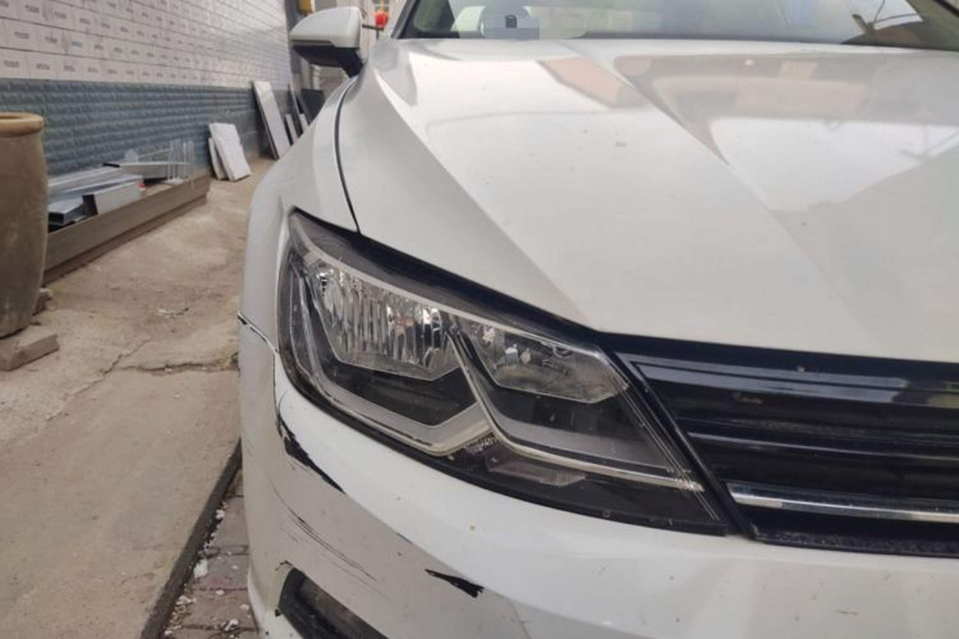 Used Volkswagen Lamando 2017 280TSI DSG Comfort Edition Right Front Headlight